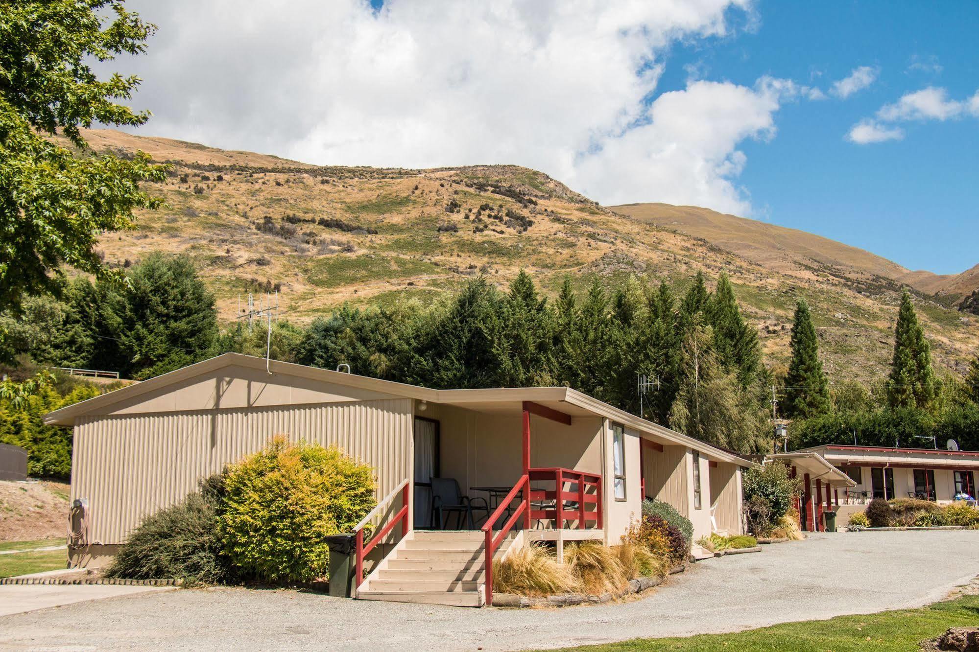 Mt Aspiring Holiday Park Wanaka Exterior foto