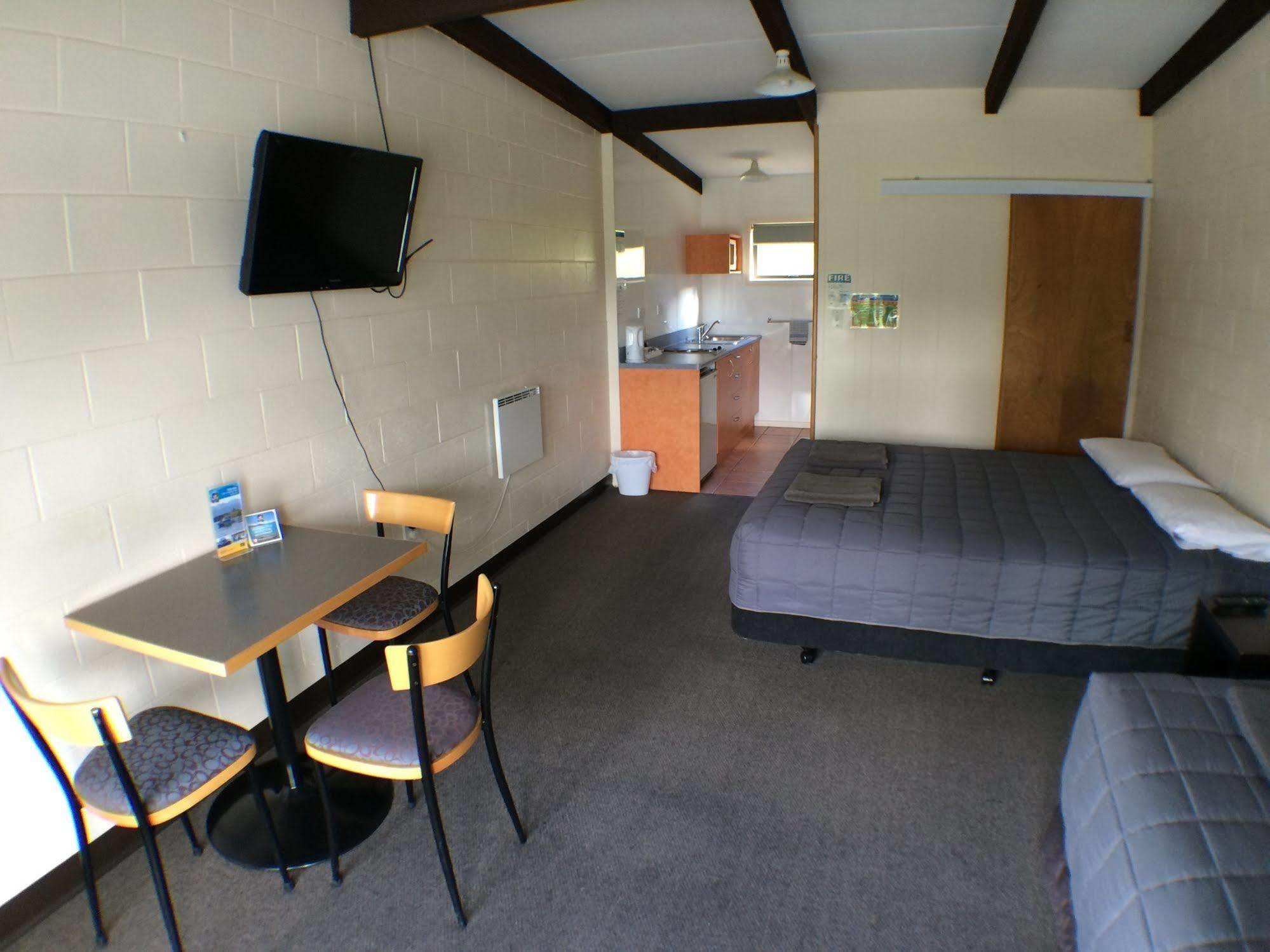 Mt Aspiring Holiday Park Wanaka Exterior foto